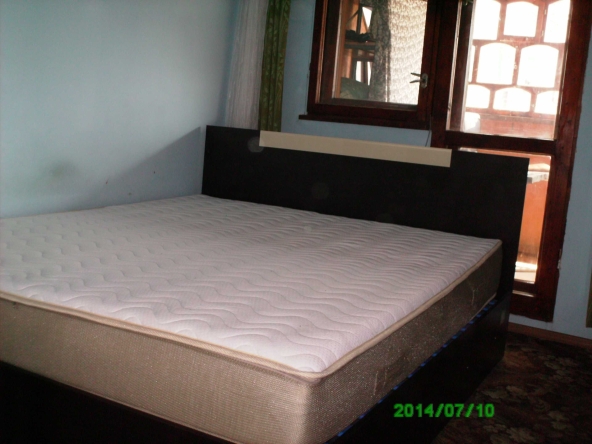 Дава се под наем Двустаен апартамент в Варна, Цветен квартал - 48 кв.м за 153 € - Снимка #1