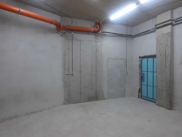 Дава се под наем Склад в София, 7-ми 11-ти километър - 30 кв.м за 169.32 € - Снимка #1