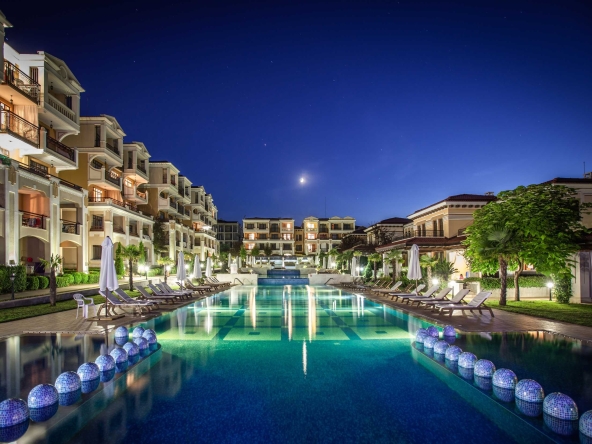 Двустаен апартамент в Бургас, Изгрев - 48 кв.м за 775 €/кв.м - Снимка #1