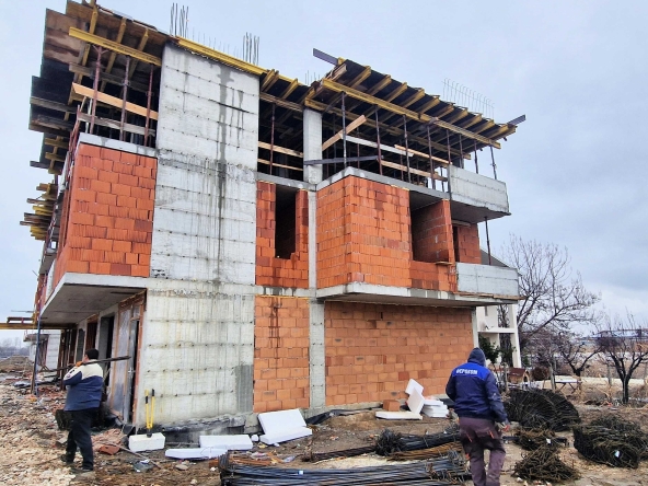 Двустаен апартамент в Пловдив, Прослав - 67 кв.м за 1098 €/кв.м - Снимка #1