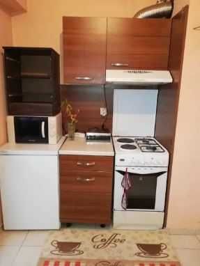 Дава се под наем Двустаен апартамент в Бургас, Меден рудник - зона А - 52 кв.м за 140 € - Снимка #1