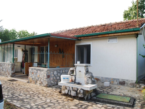 Къща в с. Беренде, Област София-област - 50 кв.м за 490 €/кв.м - Снимка #1