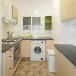 Дава се под наем Тристаен апартамент в Пловдив, Гагарин - 90 кв.м за 239.7 € - Снимка #1