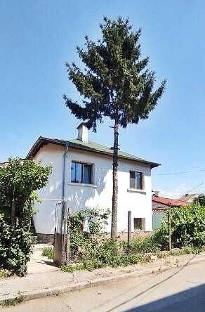 Дава се под наем Етаж от къща в София, Левски В - 75 кв.м за 566.1 € - Снимка #1