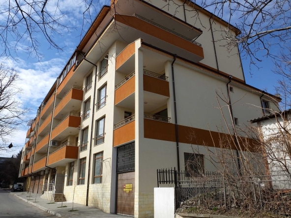 Дава се под наем Двустаен апартамент в Стара Загора, Била - 70 кв.м за 357 € - Снимка #1