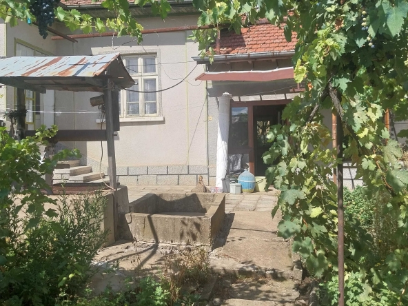 Къща в Плевен, Сторгозия - 80 кв.м за 383 €/кв.м - Снимка #1