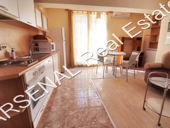 Двустаен апартамент в София, Гоце Делчев - 85 кв.м за 1320 €/кв.м - Снимка #1