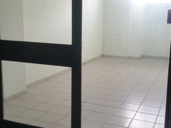 Магазин в Русе, Родина 2 - 20 кв.м за 1500 €/кв.м - Снимка #1