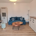 Дава се под наем Тристаен апартамент в Пловдив, Младежки Хълм - 95 кв.м за 612 € - Снимка #1