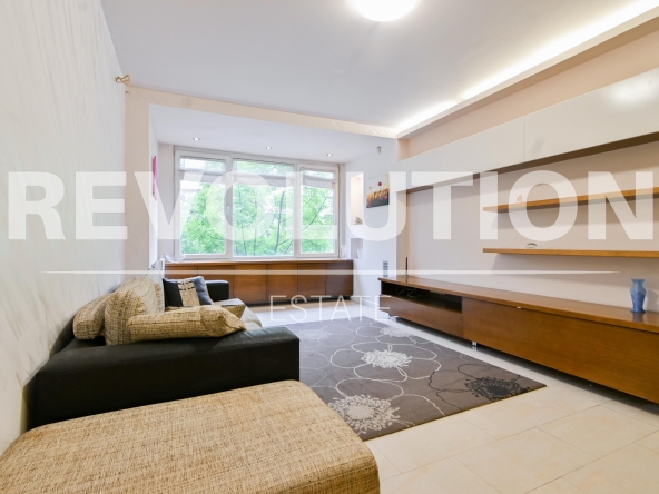 Тристаен апартамент в София, Борово - 96 кв.м за 3021 €/кв.м - Снимка #1