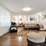 Къща в София, Левски В - 237 кв.м за 1752 €/кв.м - Снимка #1