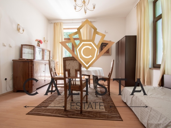 Дава се под наем Тристаен апартамент в София, Център - 106 кв.м за 749 € - Снимка #1