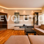 Дава се под наем Тристаен апартамент в София, Студентски град - 86 кв.м за 750 € - Снимка #1