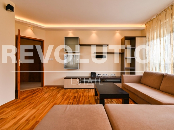 Дава се под наем Тристаен апартамент в София, Студентски град - 86 кв.м за 750 € - Снимка #1