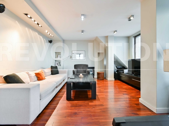 Четиристаен апартамент в София, Витоша - 220 кв.м за 1955 €/кв.м - Снимка #1