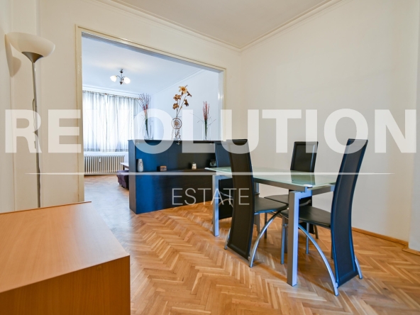 Дава се под наем Двустаен апартамент в София, Център - 78 кв.м за 700 € - Снимка #1