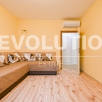 Дава се под наем Тристаен апартамент в София, Зона Б-19 - 76 кв.м за 650 € - Снимка #1