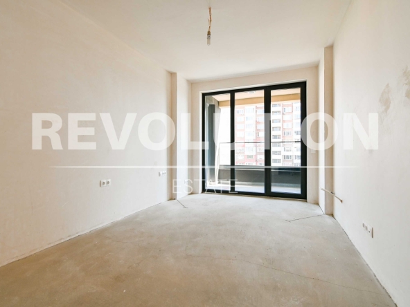 Тристаен апартамент в София, Банишора - 95 кв.м за 2032 €/кв.м - Снимка #1