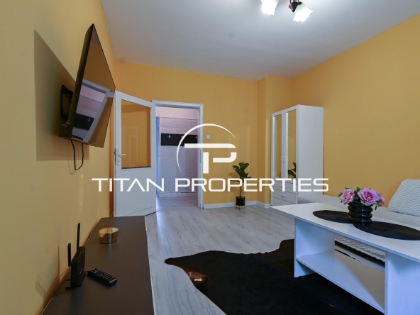 Дава се под наем Тристаен апартамент в София, Младост 1 - 88 кв.м за 700 € - Снимка #1