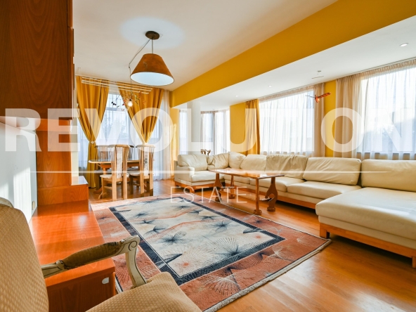 Дава се под наем Къща в Божурище - 100 кв.м за 800 € - Снимка #1