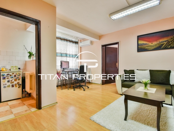 Дава се под наем Двустаен апартамент в София, Център - 65 кв.м за 600 € - Снимка #1