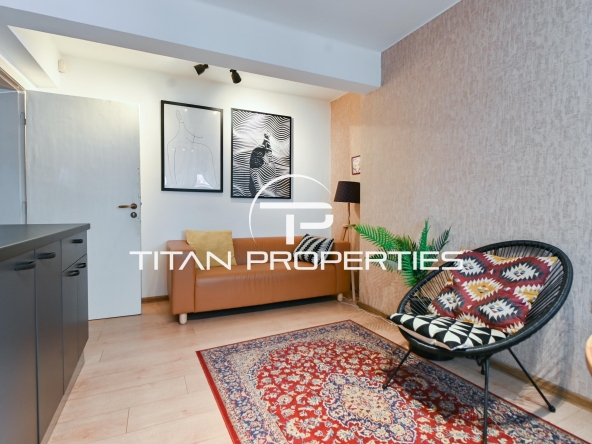 Дава се под наем Тристаен апартамент в София, Център - 62 кв.м за 650 € - Снимка #1