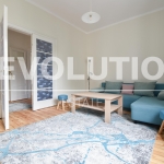 Дава се под наем Двустаен апартамент в София, Център - 64 кв.м за 700 € - Снимка #1