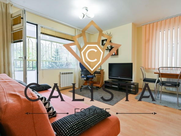 Дава се под наем Двустаен апартамент в София, Център - 60 кв.м за 699 € - Снимка #1