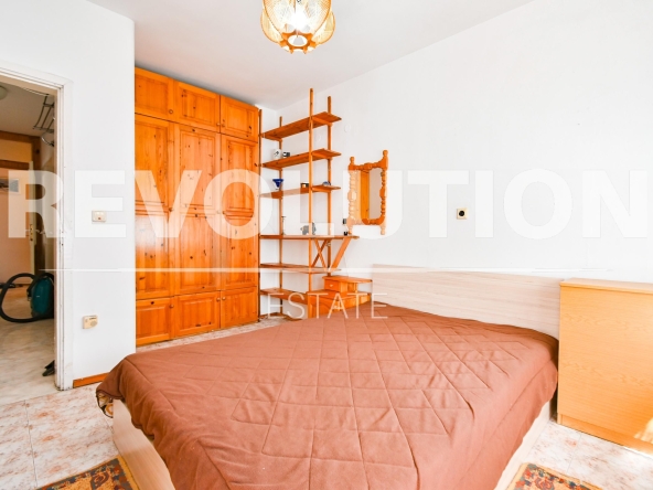 Дава се под наем Четиристаен апартамент в София, Витоша - 100 кв.м за 600 € - Снимка #1