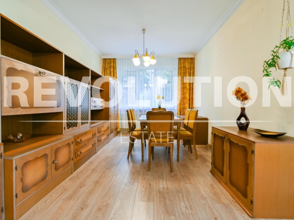 Дава се под наем Тристаен апартамент в София, Лозенец - 97 кв.м за 850 € - Снимка #1