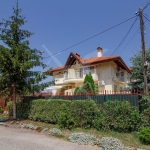 Къща в София, Левски - 450 кв.м за 1700 €/кв.м - Снимка #1