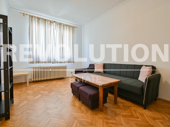 Дава се под наем Двустаен апартамент в София, Център - 78 кв.м за 700 € - Снимка #1