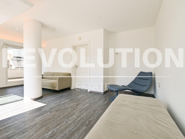 Двустаен апартамент в София, Красно село - 104 кв.м за 2789 €/кв.м - Снимка #1