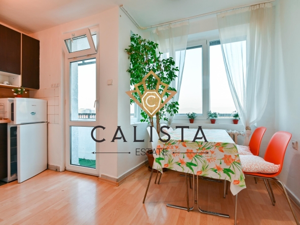 Дава се под наем Тристаен апартамент в София, Младост 1 - 96 кв.м за 699 € - Снимка #1