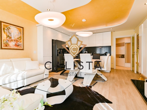 Дава се под наем Тристаен апартамент в София, Център - 119 кв.м за 1190 € - Снимка #1