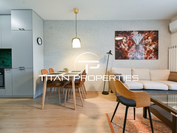 Дава се под наем Тристаен апартамент в София, Зона Б-5 - 95 кв.м за 1200 € - Снимка #1