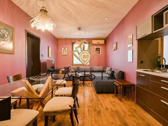 Дава се под наем Тристаен апартамент в София, Център - 96 кв.м за 1499 € - Снимка #1