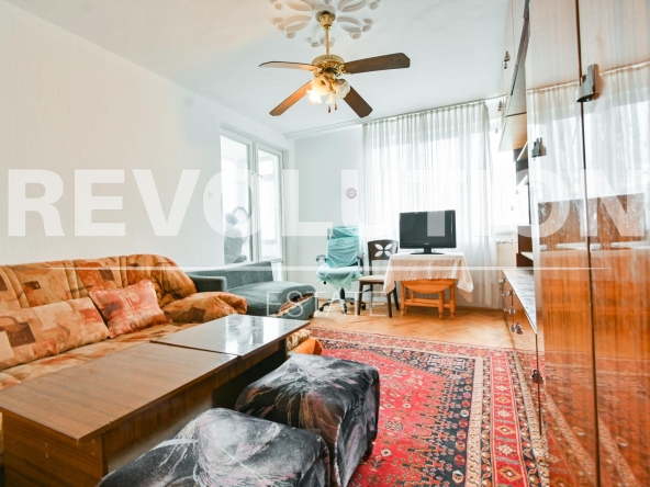 Дава се под наем Тристаен апартамент в София, Сухата река - 100 кв.м за 511 € - Снимка #1