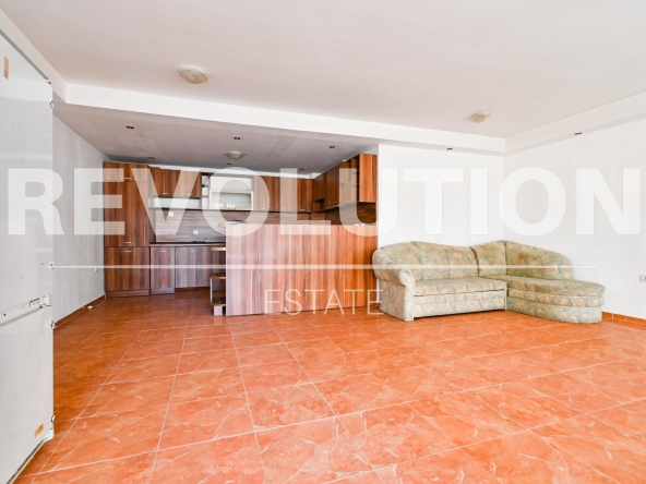 Дава се под наем Магазин в София, Студентски град - 117 кв.м за 600 € - Снимка #1