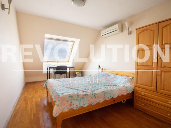 Дава се под наем Мезонет в София, Център - 146 кв.м за 1250 € - Снимка #1