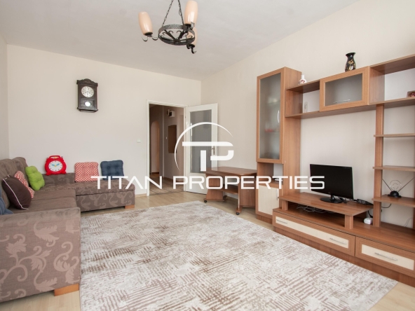 Дава се под наем Тристаен апартамент в София, Бъкстон - 80 кв.м за 700 € - Снимка #1