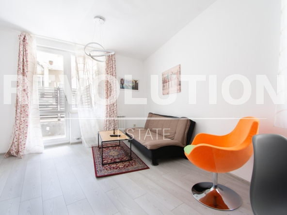 Дава се под наем Тристаен апартамент в София, Витоша - 94 кв.м за 715 € - Снимка #1