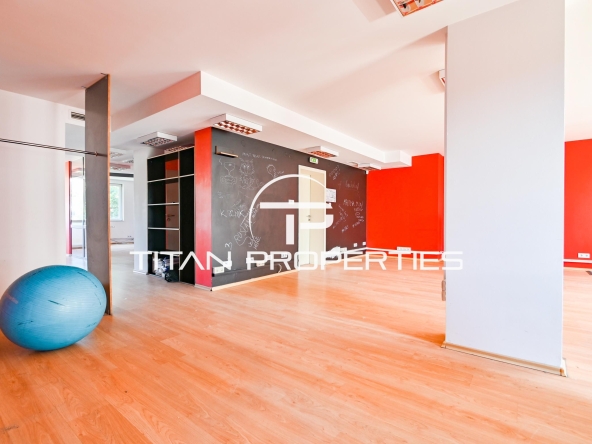 Дава се под наем Офис в София, Център - 110 кв.м за 880 € - Снимка #1