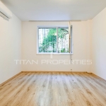 Дава се под наем Тристаен апартамент в София, Център - 61 кв.м за 575 € - Снимка #1