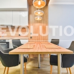 Дава се под наем Тристаен апартамент в София, Център - 90 кв.м за 2000 € - Снимка #1