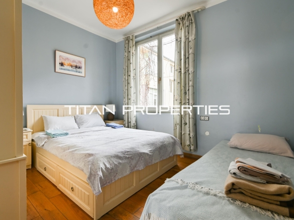 Къща в София, Център - 210 кв.м за 2953 €/кв.м - Снимка #1