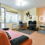 Дава се под наем Двустаен апартамент в София, Център - 60 кв.м за 715 € - Снимка #1