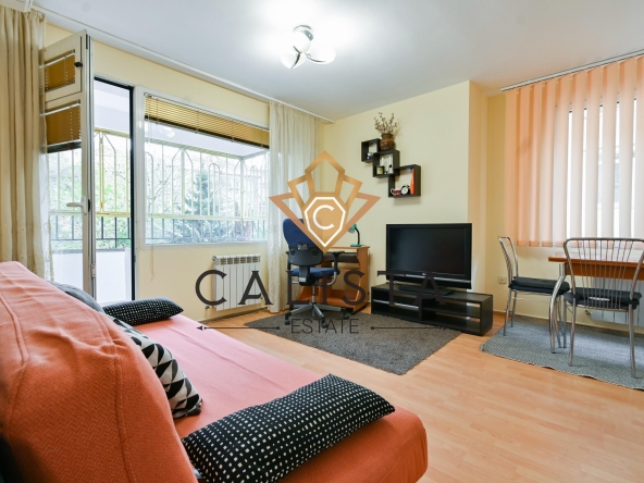 Дава се под наем Двустаен апартамент в София, Център - 60 кв.м за 712.98 € - Снимка #1