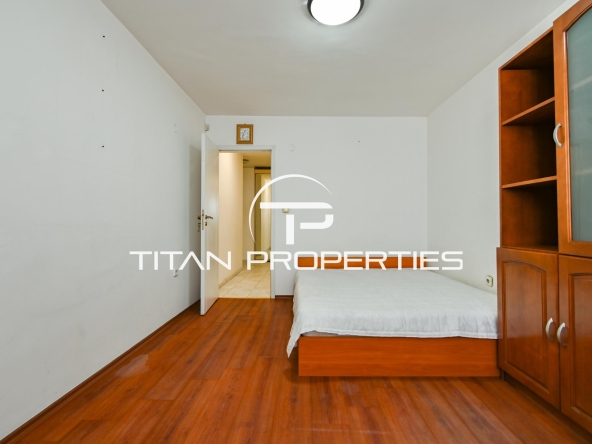 Дава се под наем Двустаен апартамент в София, Изток - 70 кв.м за 500 € - Снимка #1