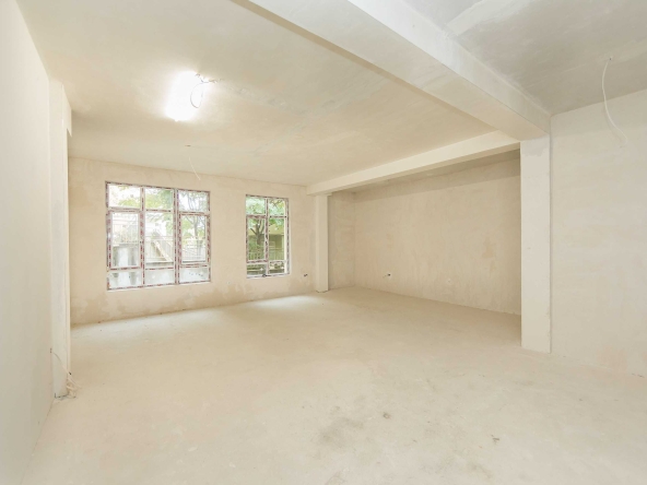 Двустаен апартамент в София, Център - 104 кв.м за 863 €/кв.м - Снимка #1